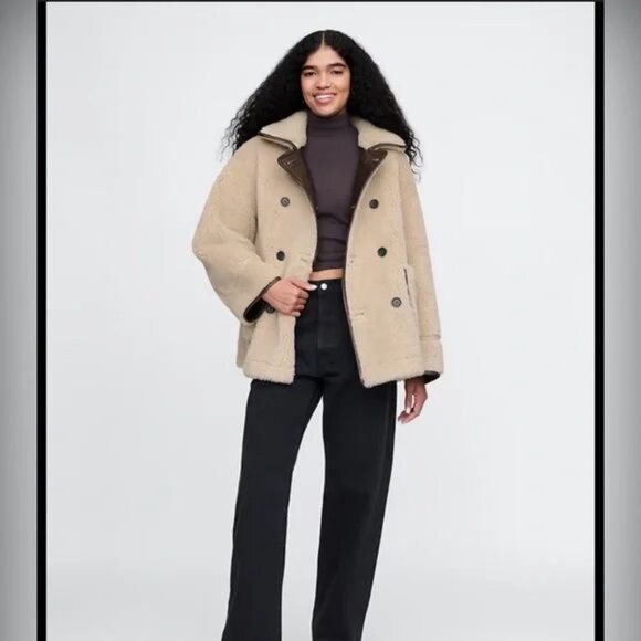 Faux leather/Sherpa oversized Reversible Coat - Picture 4 of 6